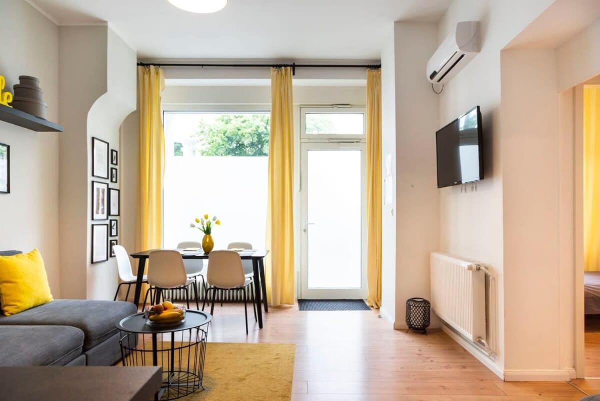 Kudamm Plus Ac Plus Selfcheckin Plus Free Street Parking Берлін Екстер'єр фото