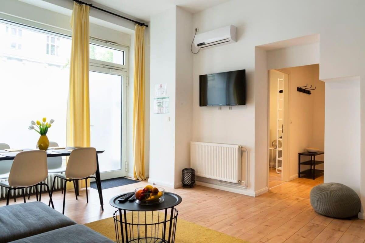 Kudamm Plus Ac Plus Selfcheckin Plus Free Street Parking Берлін Екстер'єр фото